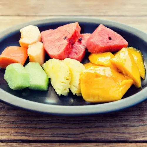 Only eating fruit for dinner can make you fatter